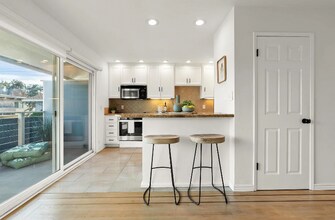 2209 Otis Dr in Alameda, CA - Building Photo - Building Photo