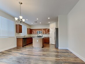 7956 Dell Ridge Ave. in Las Vegas, NV - Building Photo - Building Photo