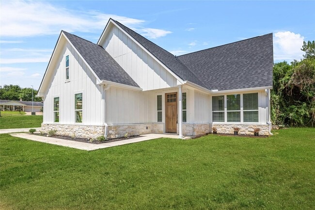 property at 2398 Valley Dr