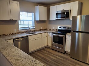 133 Claremont Ave, Unit Unit 3 in San Antonio, TX - Foto de edificio - Building Photo