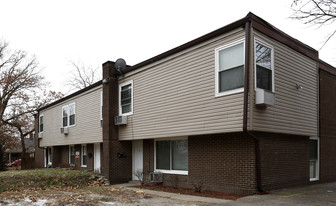 5421 Lester Rd Apartments