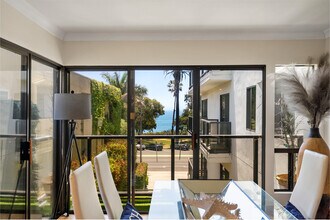 833 Ocean Ave, Unit 304 in Santa Monica, CA - Building Photo - Building Photo