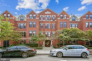 649 C St SE, Unit 302 in Washington, DC - Building Photo