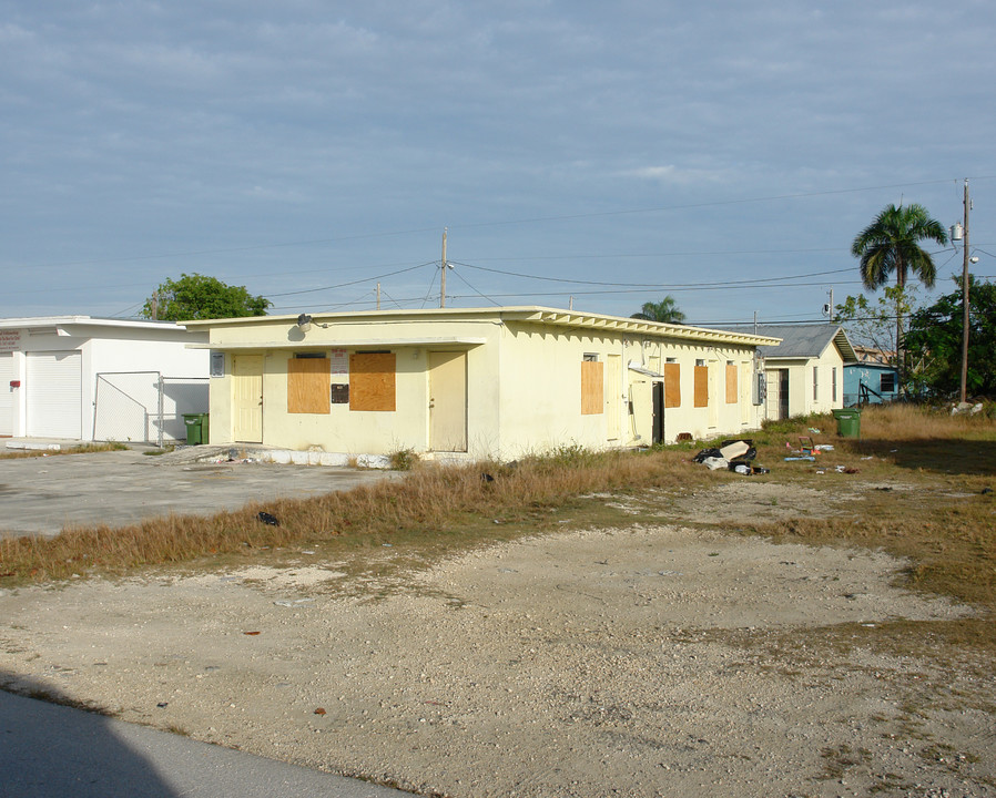 843 SW 7th St in Homestead, FL - Building Photo