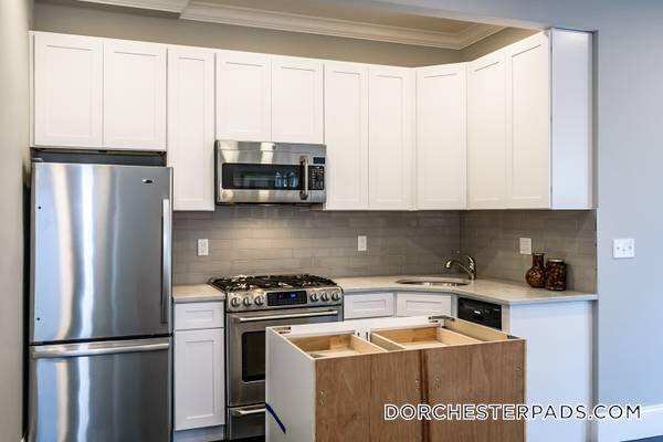 26 Roseclair St, Unit 2 in Boston, MA - Building Photo