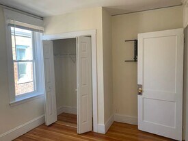 15 Barrows St, Unit 1 in Boston, MA - Building Photo