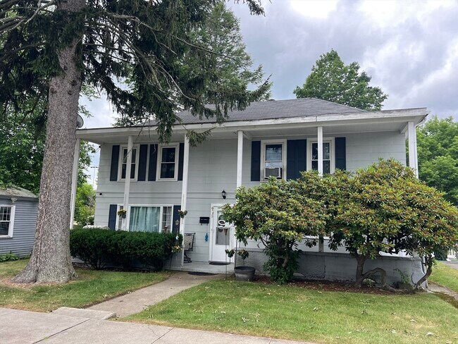 37-39-39 Spruce St