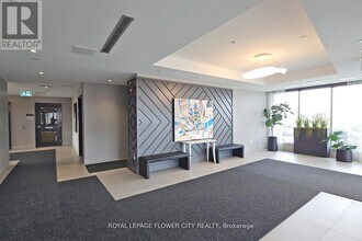 200-200 Lagerfeld Dr in Brampton, ON - Building Photo - Building Photo