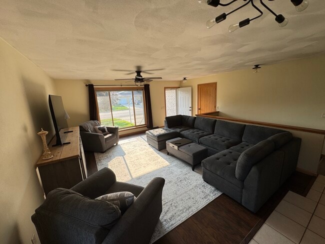 property at 1014 S Division St