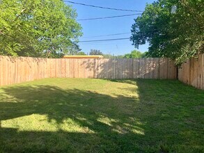 2337 Benbrook Blvd in Fort Worth, TX - Building Photo - Building Photo