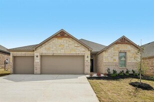 220 Cheyenne Trail in Alvarado, TX - Building Photo