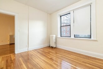 25 Mount Hood Rd, Unit 2 in Boston, MA - Building Photo - Building Photo