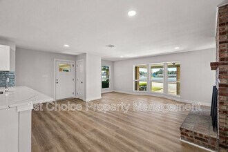 4304-4306 SW Loop 820 in Fort Worth, TX - Building Photo - Building Photo