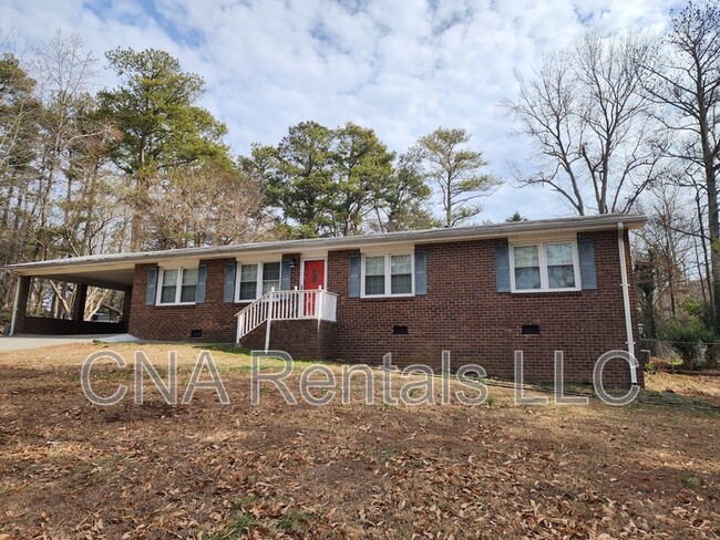 3000 Walker Dr in Marietta, GA - Building Photo - Building Photo