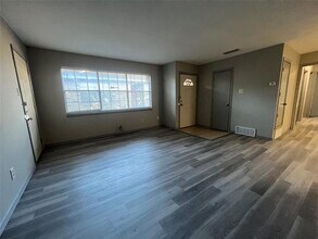 826 Skyline Dr in Duncanville, TX - Building Photo - Building Photo