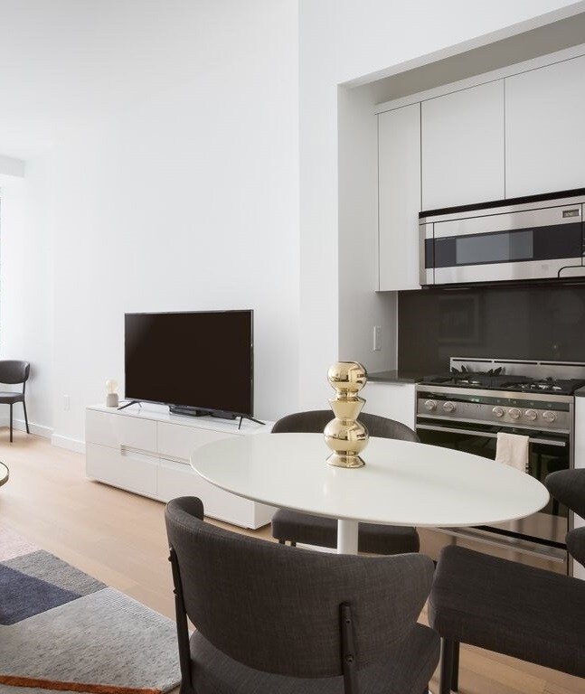 38 Williams St Apartments and Nearby Chelsea Apartments For Rent