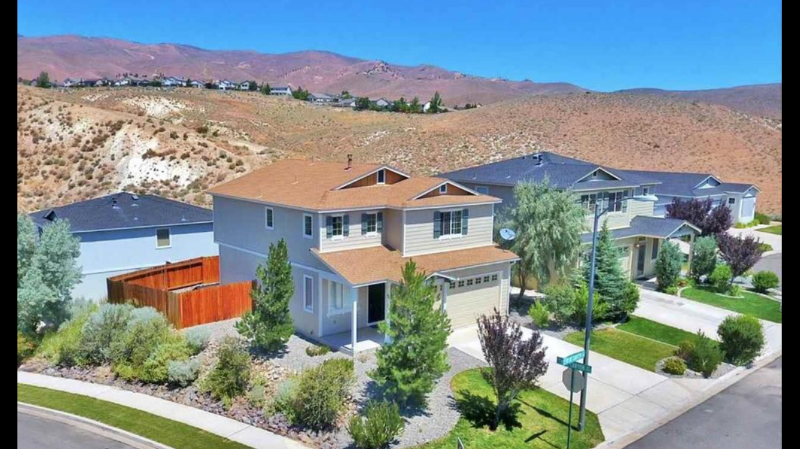 2315 Blue Canyon Ct in Reno, NV - Building Photo