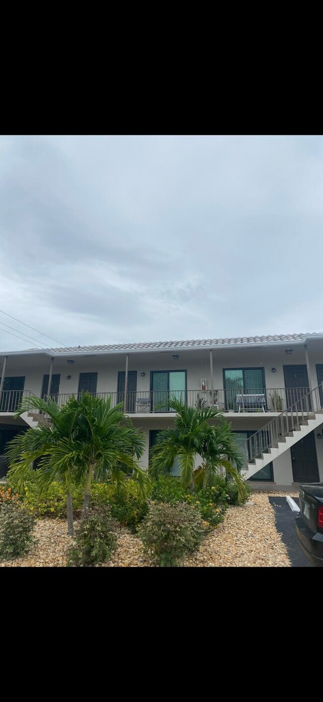 property at 521 NE 45th St