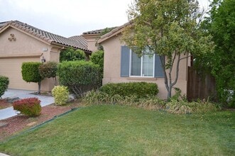1723 Sun Valley Ave in Livingston, CA - Building Photo - Building Photo