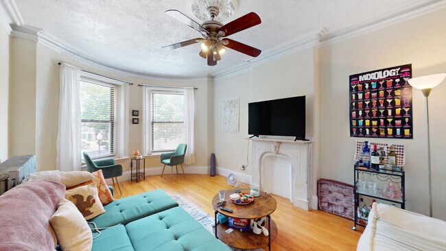 86 Hammond St, Unit 2