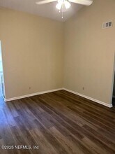 1693 Dogwood Cir in Middleburg, FL - Building Photo - Building Photo