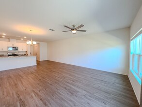 9419 Westside Hls Dr in Davenport, FL - Foto de edificio - Building Photo