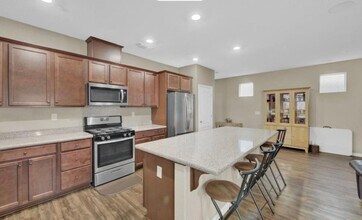 3100 Bowden Sq Wy in Sacramento, CA - Building Photo - Building Photo