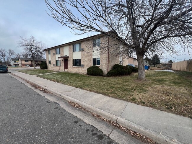 1852 Lily Pl in Loveland, CO - Building Photo - Building Photo