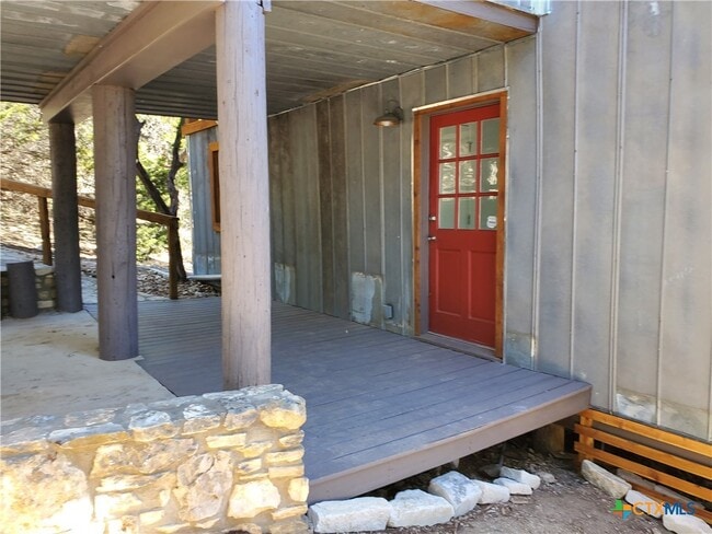 property at 238 Ledgeview Dr