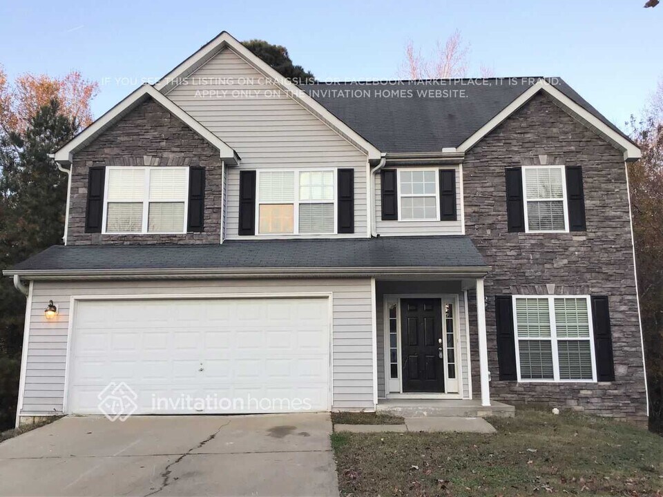 92 Revere Turn in Fairburn, GA - Building Photo