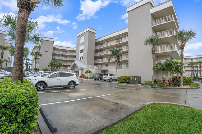 property at 609 Shorewood Dr