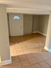 7249 S Ridgeland Ave in Chicago, IL - Building Photo - Building Photo