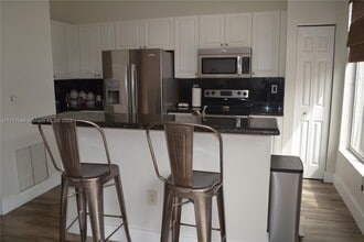 5737 NW 113th Ave in Doral, FL - Building Photo - Building Photo