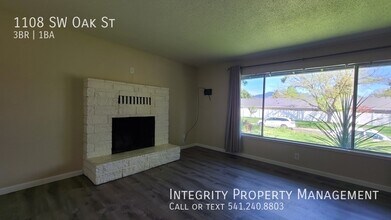 1108 SW Oak St in Grants Pass, OR - Building Photo - Building Photo