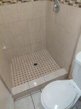 7425 Gloria Ave in Los Angeles, CA - Building Photo - Building Photo