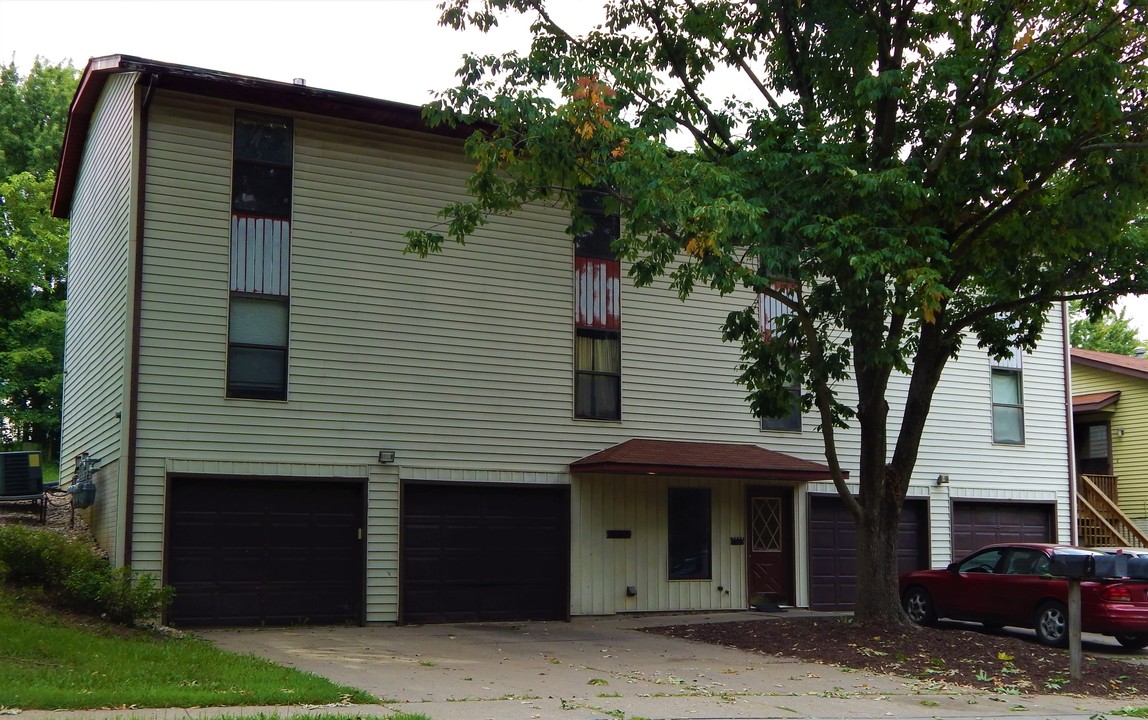 3920 W 13th St in Davenport, IA - Building Photo