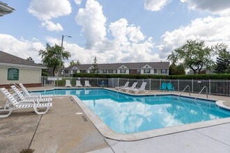 Pebble Creek in Southfield, MI - Building Photo - Building Photo