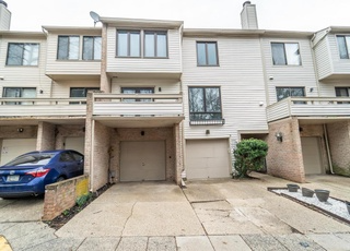 9753 Lake Shore Dr in Gaithersburg, MD - Building Photo - Building Photo