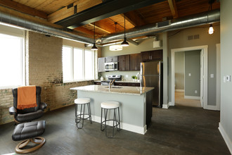 River Flats at 820 Monroe in Grand Rapids, MI - Foto de edificio - Interior Photo