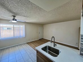 826 Bay View Ave in Los Angeles, CA - Building Photo - Building Photo