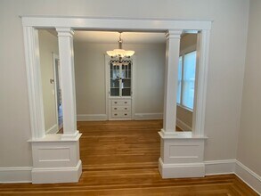 7 Vale St, Unit Apt #1 in Salem, MA - Building Photo - Building Photo