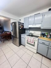 4640 Lucerne Lakes Blvd W in Greenacres, FL - Building Photo - Building Photo