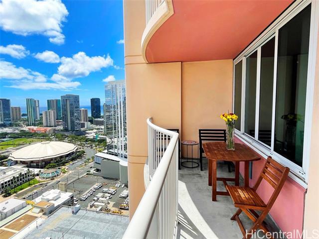 property at 801 S King St