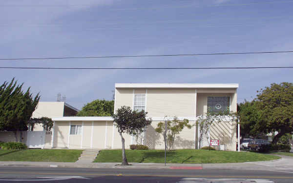 1223 Beryl St in Redondo Beach, CA - Foto de edificio