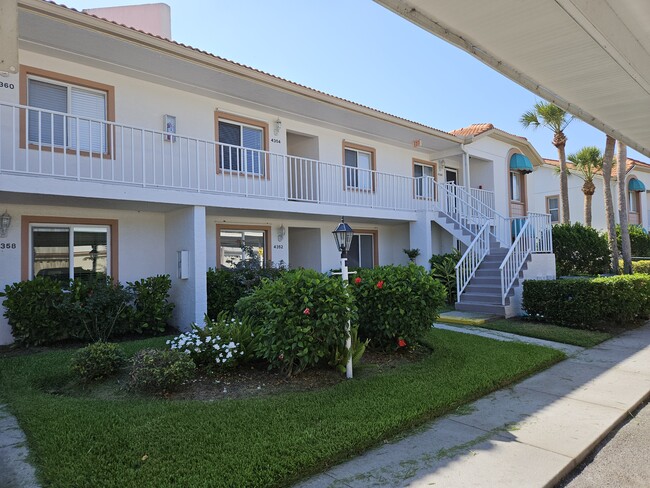 4358 Madeira Ct, Unit 4358 madeira casa del sol in Sarasota, FL - Building Photo - Building Photo