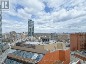771 Yonge St in Toronto, ON - Building Photo - Building Photo