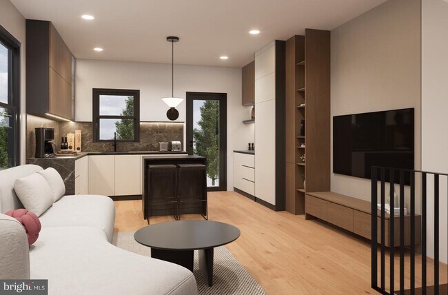 property at 2713 W Montgomery Ave