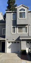 24548 Diamond Ridge Dr in Hayward, CA - Building Photo