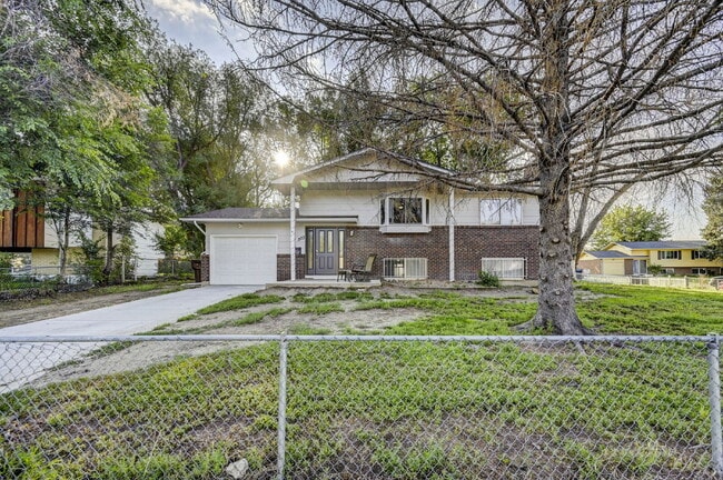 223 Fairfax St in Colorado Springs, CO - Building Photo - Building Photo