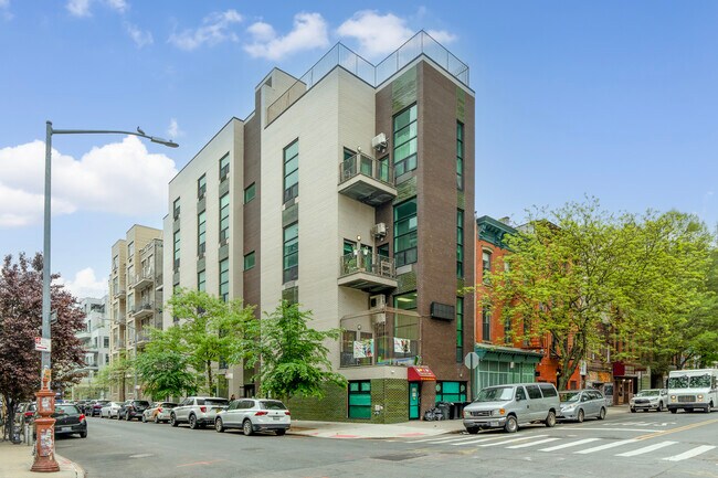 418 Keap St in Brooklyn, NY - Building Photo - Building Photo